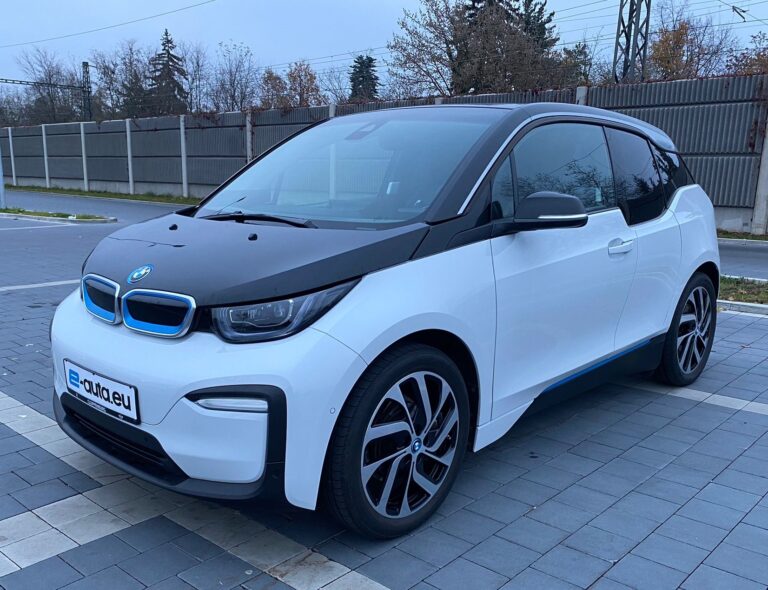 BMW i3 120Ah Super výbava- rezervace