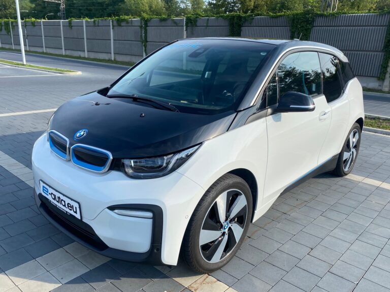 BMW i3 120Ah, 2021, super výbava.