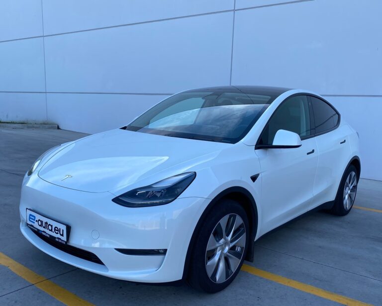 TESLA Model Y Long Range 2023-prodané